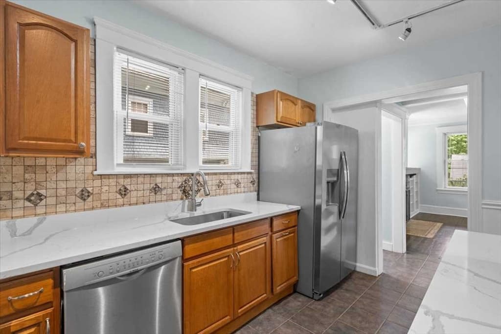 Single Family Residence at 14 Saint Elmo Rd, Worcester MA 01602, photo 22 of 42
