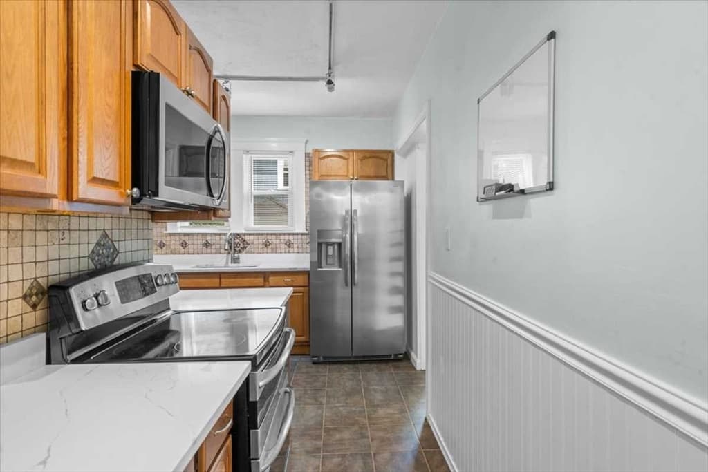 Single Family Residence at 14 Saint Elmo Rd, Worcester MA 01602, photo 20 of 42