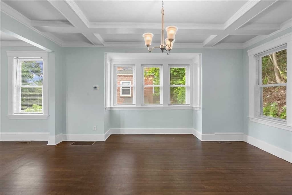 Single Family Residence at 14 Saint Elmo Rd, Worcester MA 01602, photo 14 of 42