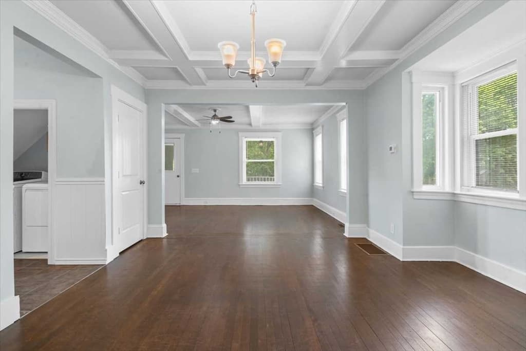 Single Family Residence at 14 Saint Elmo Rd, Worcester MA 01602, photo 15 of 42