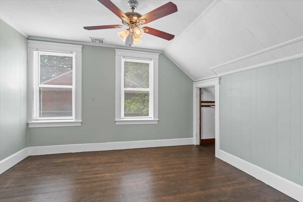 Single Family Residence at 14 Saint Elmo Rd, Worcester MA 01602, photo 39 of 42