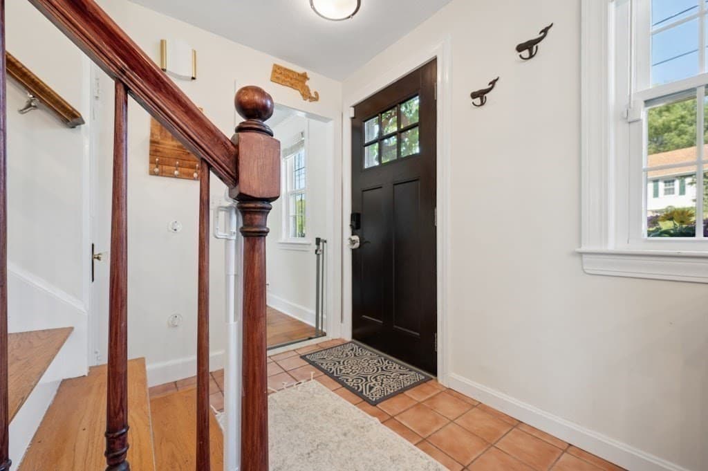 223 Beverly Road, Worcester MA 01605 photo 9