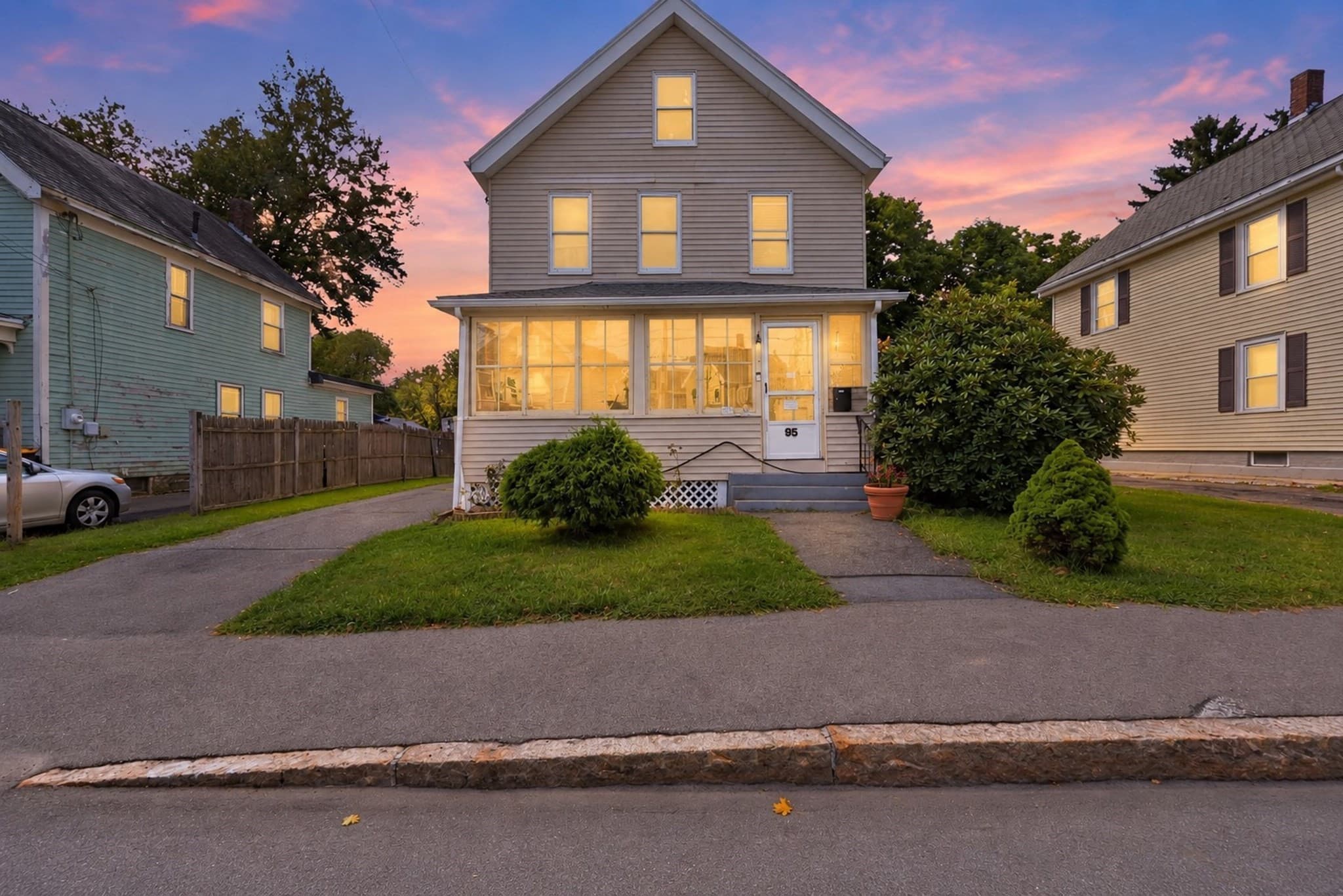Single Family Residence at 95 Cedar St, Framingham MA 01702, photo 2 of 41