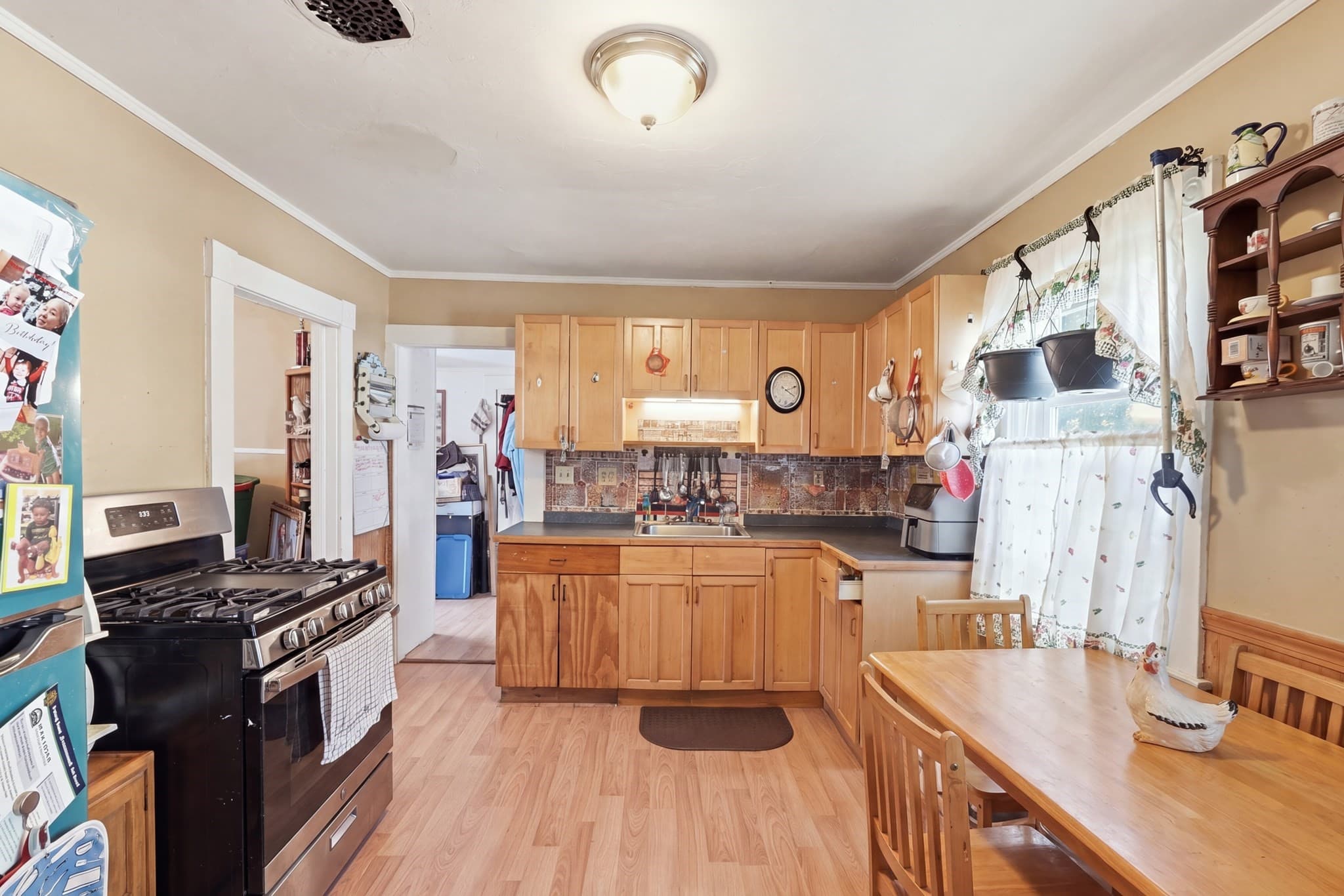 Single Family Residence at 95 Cedar St, Framingham MA 01702, photo 7 of 41