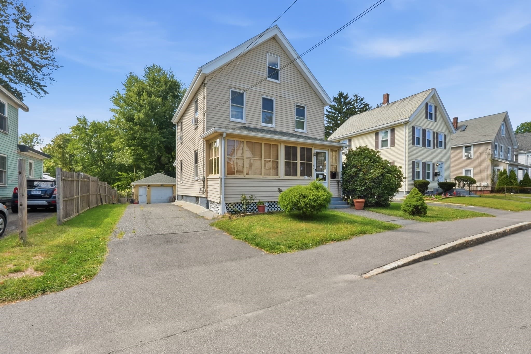 Single Family Residence at 95 Cedar St, Framingham MA 01702, photo 3 of 41