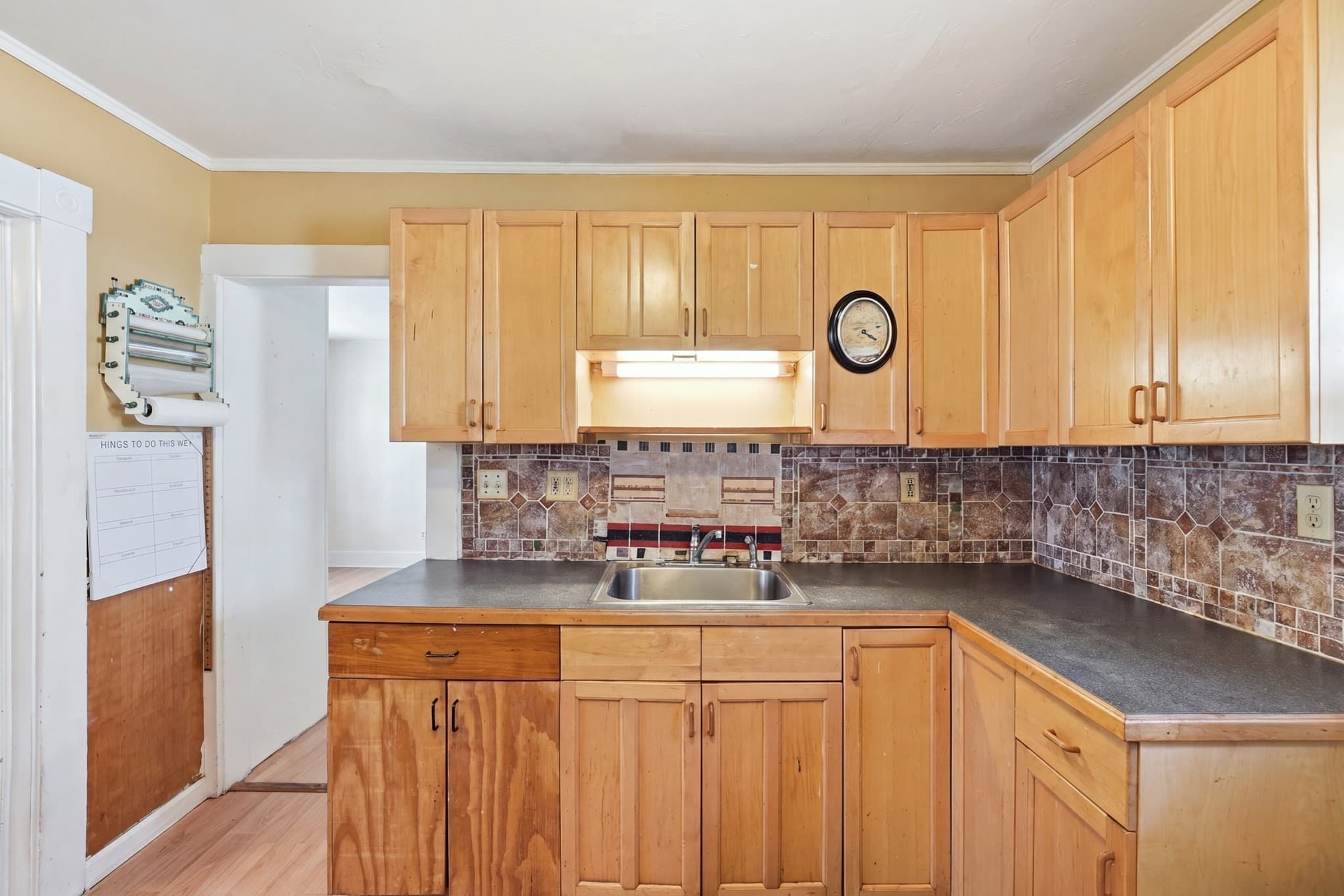 Single Family Residence at 95 Cedar St, Framingham MA 01702, photo 9 of 41