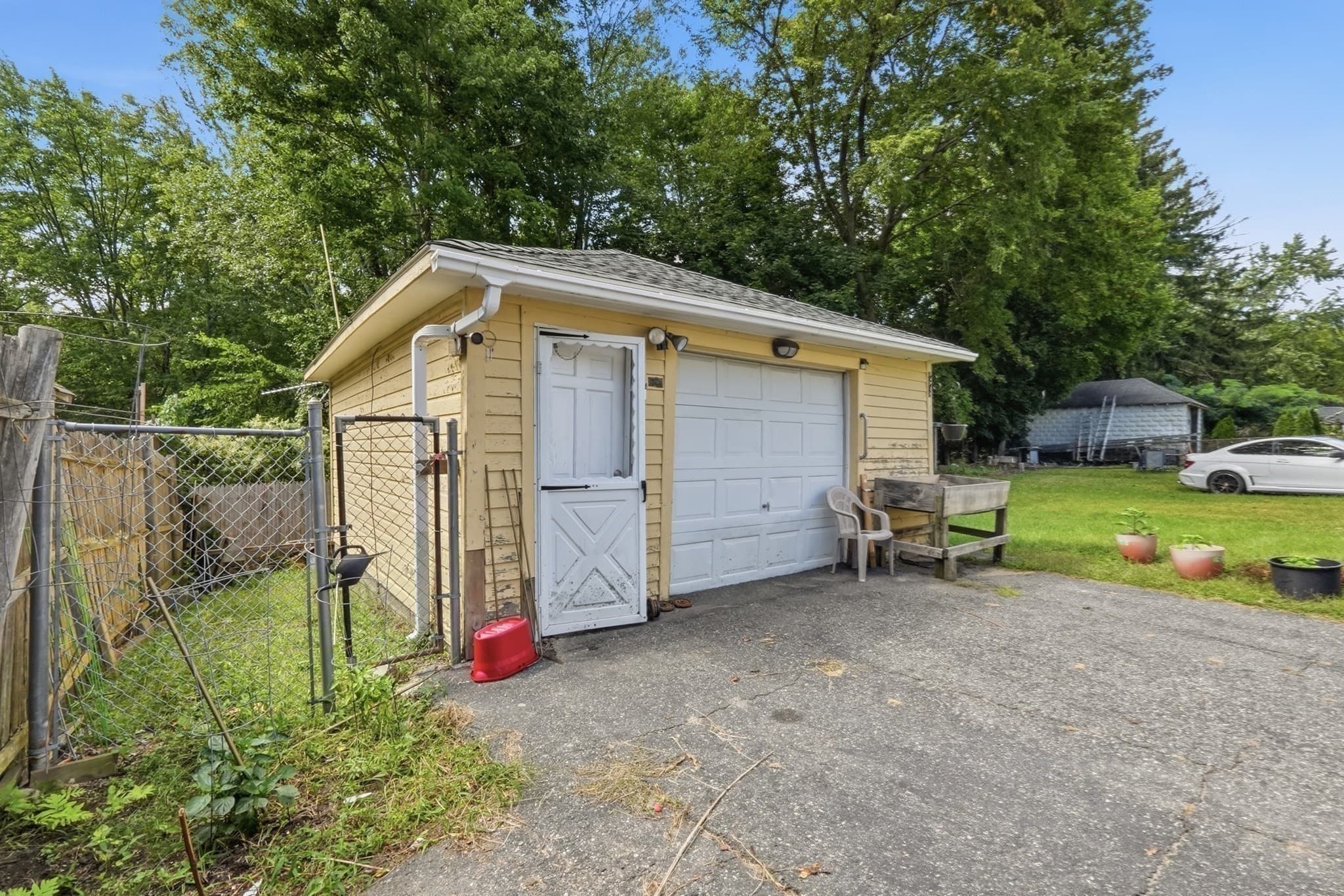 Single Family Residence at 95 Cedar St, Framingham MA 01702, photo 38 of 41