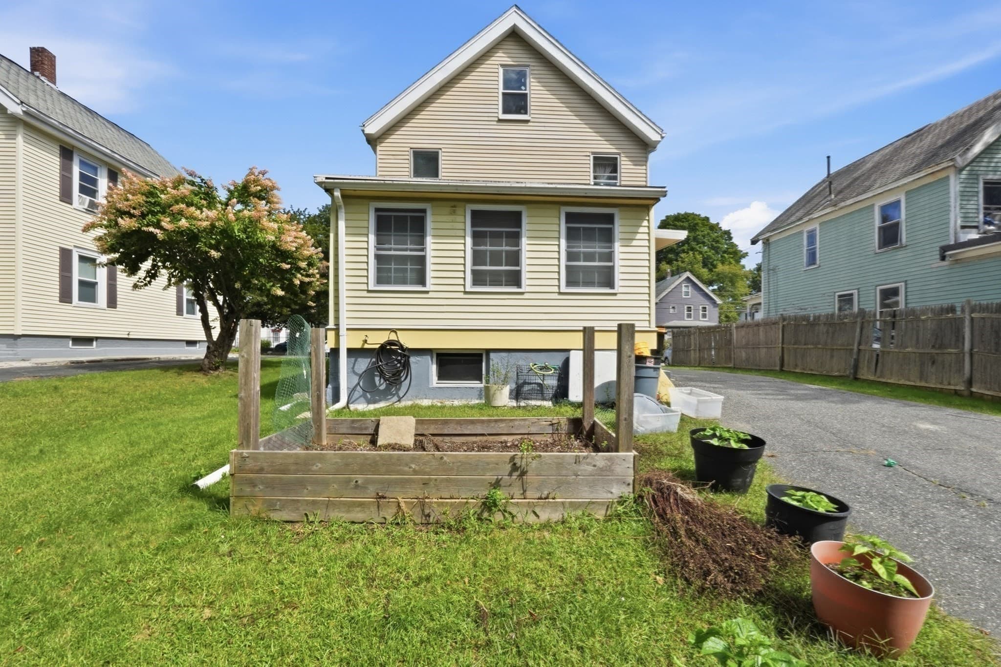 Single Family Residence at 95 Cedar St, Framingham MA 01702, photo 40 of 41