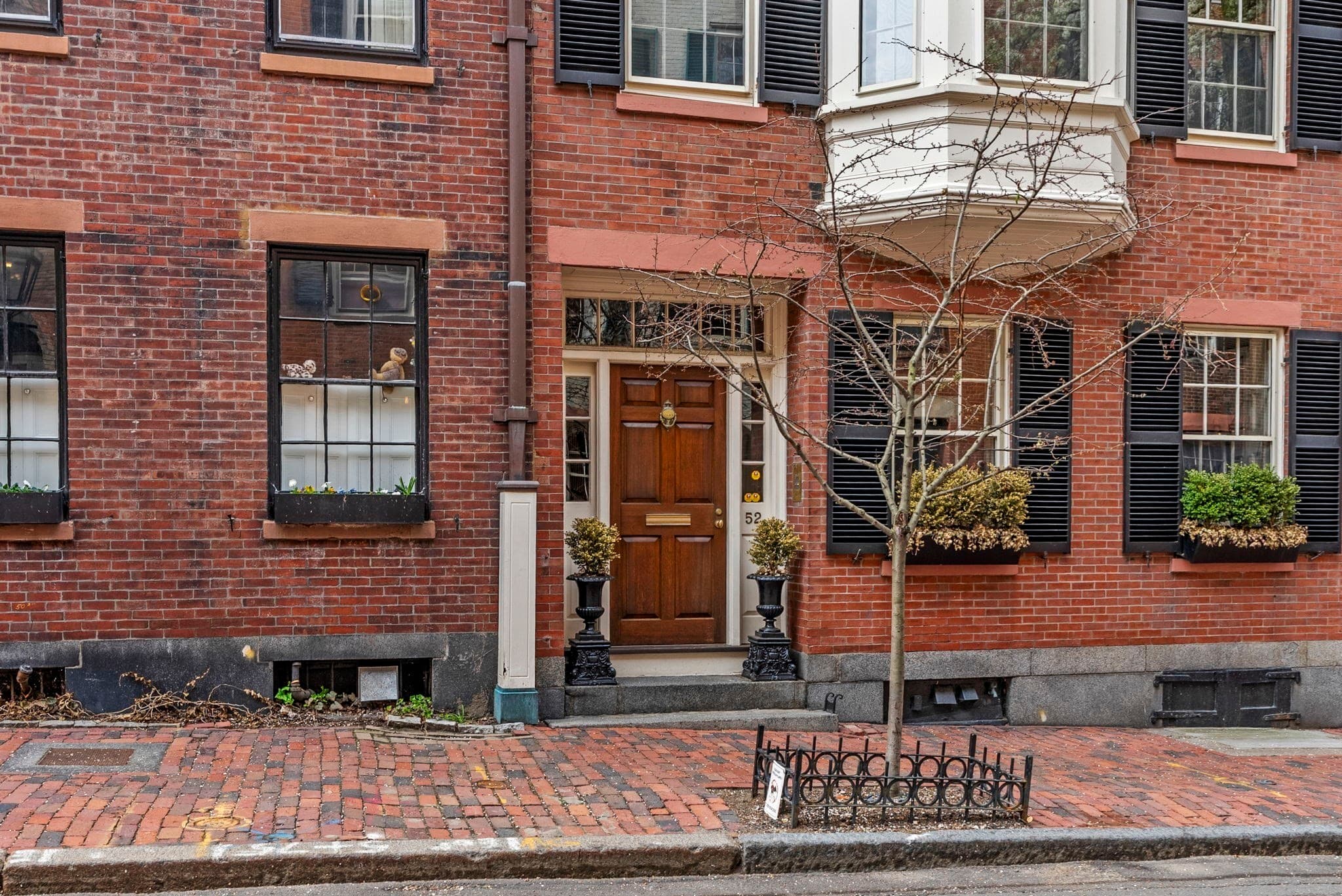 52 Pinckney St, Boston MA 02114