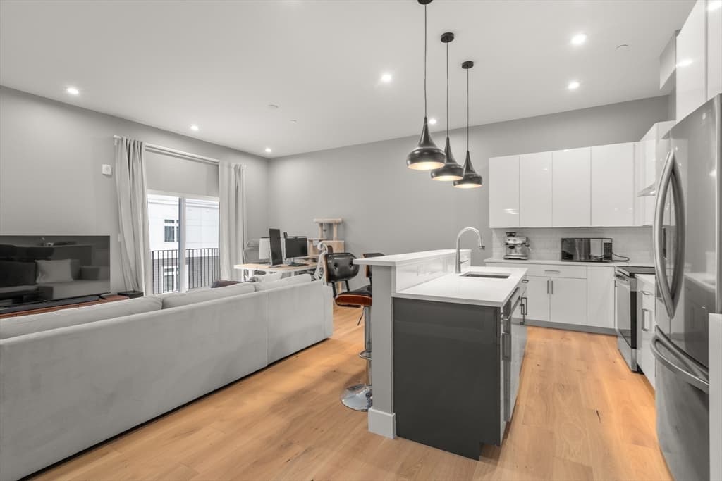 60 Cross St E # 328, Somerville MA 02145 photo 7