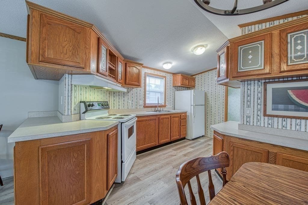 Mobile Home at 789 North Main Street, West Bridgewater MA 02379, photo 3 of 12