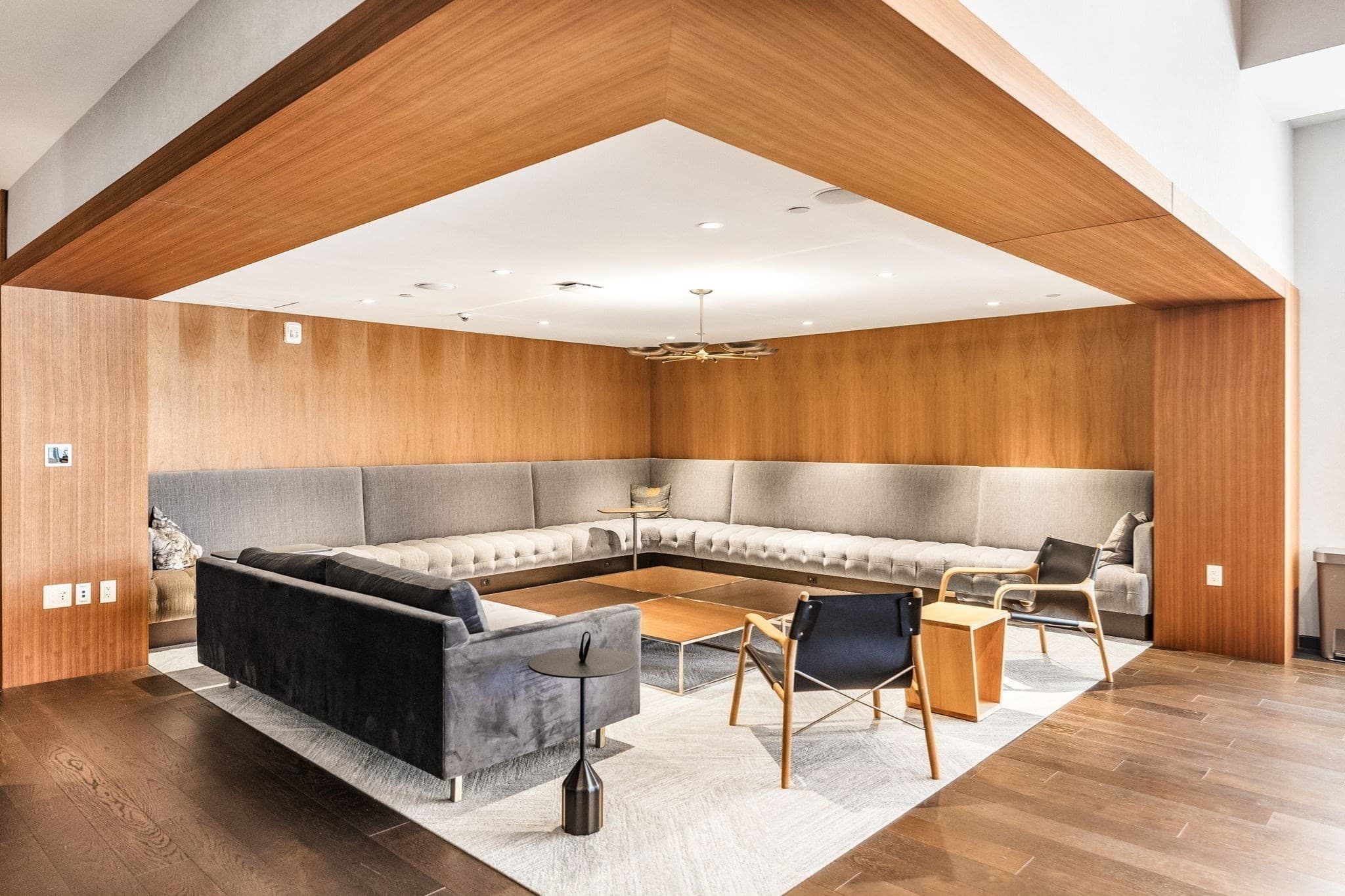 Condominium at 135 Seaport Blvd # 906, Boston MA 02210, photo 32 of 33