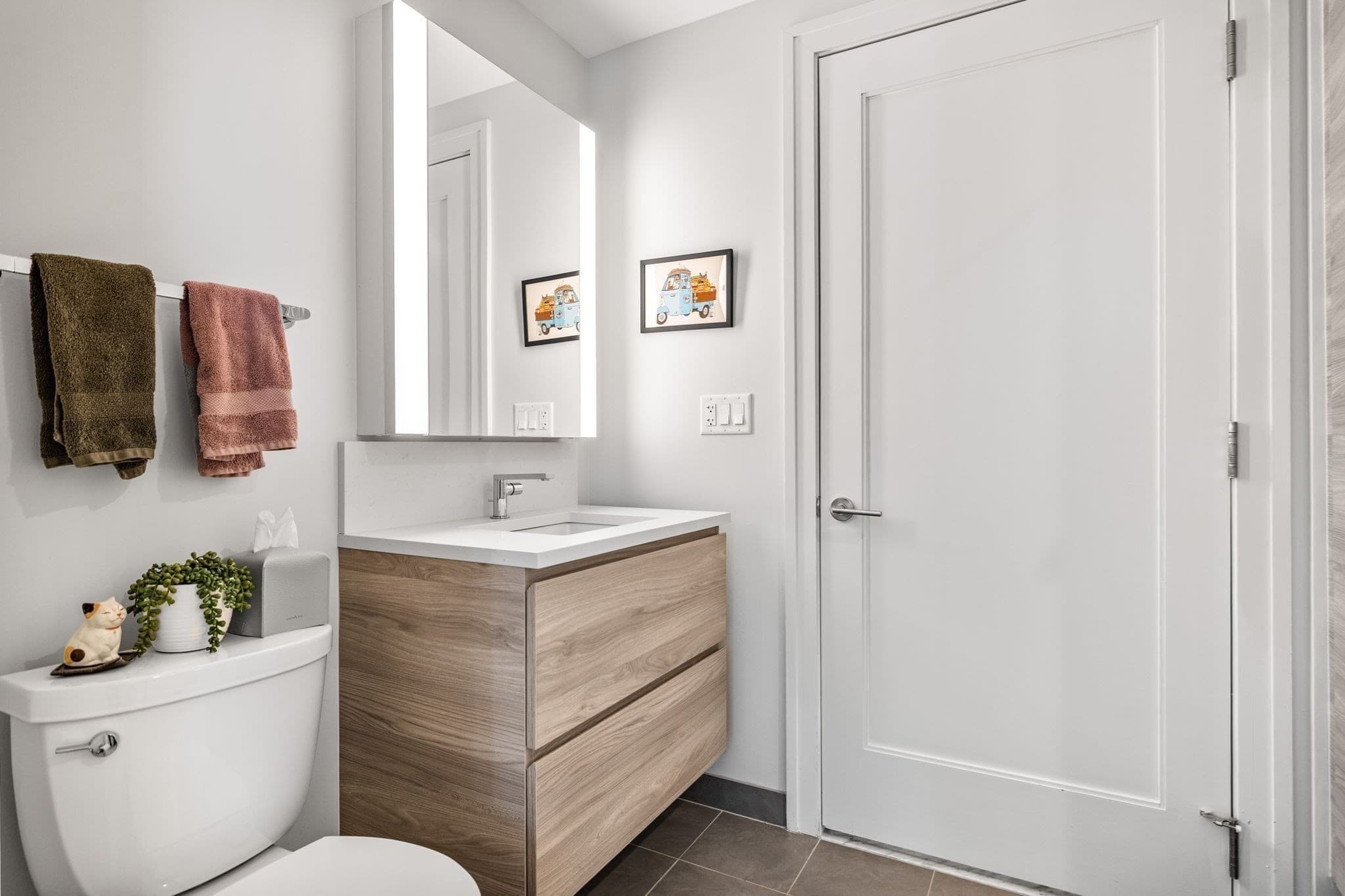 Condominium at 135 Seaport Blvd # 906, Boston MA 02210, photo 15 of 33