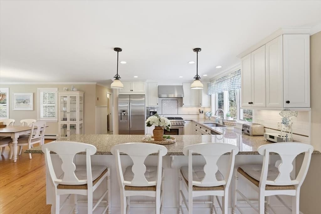 Single Family Residence at 60 Harbor Hill Rd, Chatham MA 02633, Chatham, photo 5 of 27