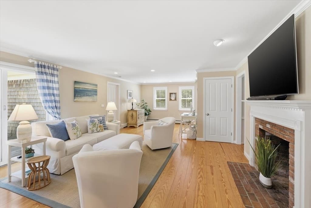 Single Family Residence at 60 Harbor Hill Rd, Chatham MA 02633, Chatham, photo 10 of 27