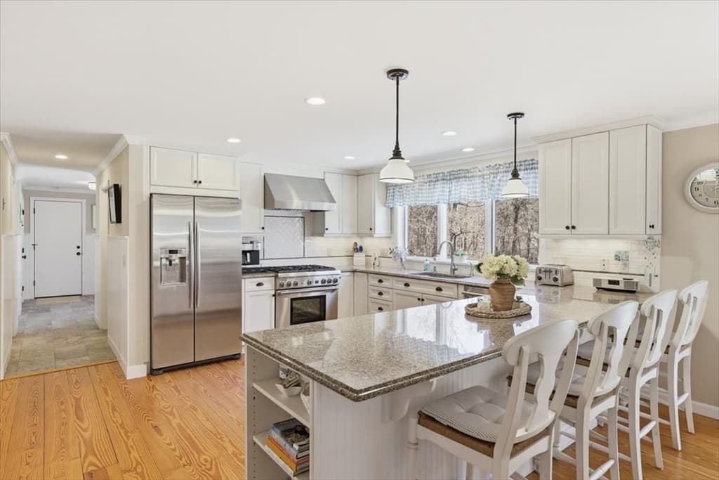 Single Family Residence at 60 Harbor Hill Rd, Chatham MA 02633, Chatham, photo 4 of 27