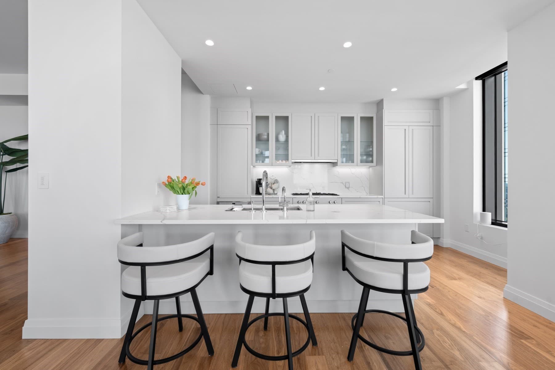 Condominium at 110 Sudbury # 4305, Boston MA 02114, photo 10 of 39
