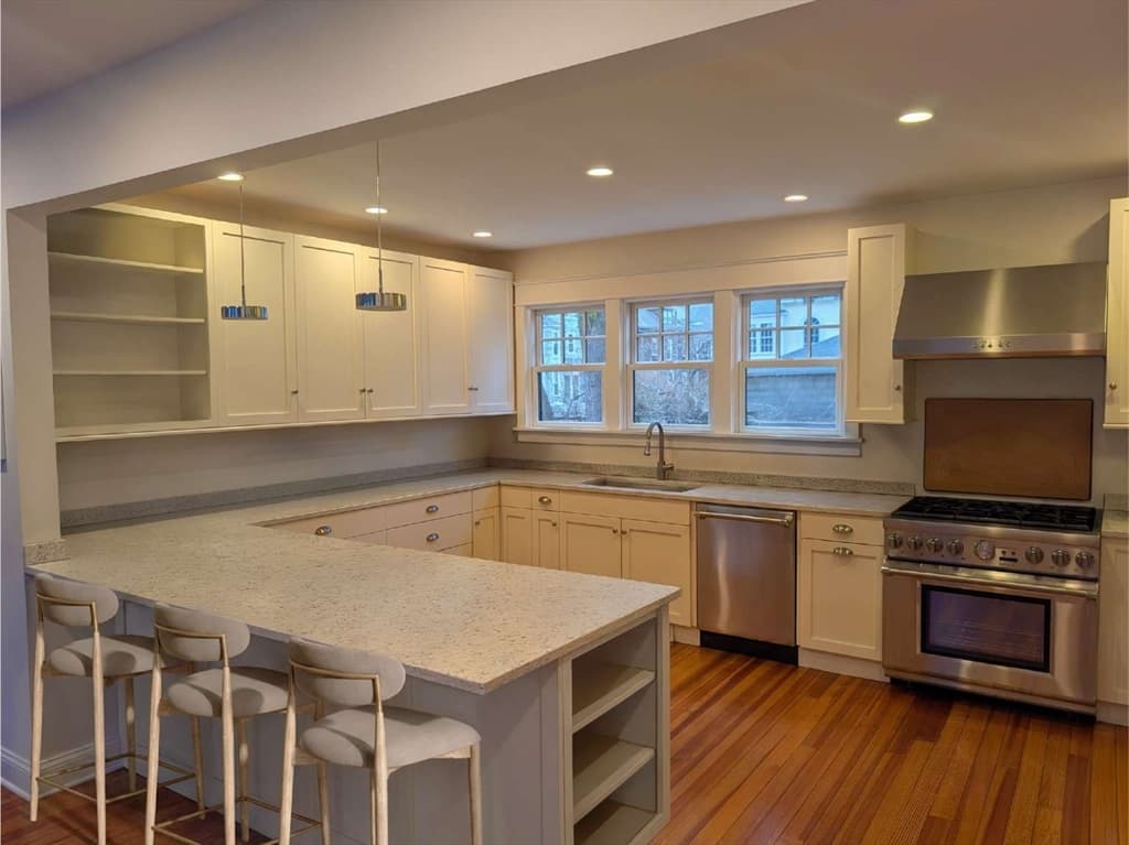 36 Nisbet, Providence RI 02906 photo 9