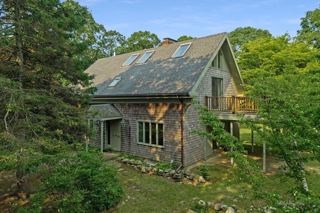 24 Beetle Swamp Rd, Edgartown MA 02539 photo 2