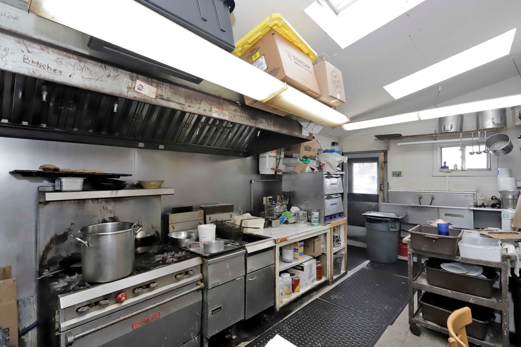 Commercial Sale at 116 Sconticut Neck Rd, Fairhaven MA 02719, photo 15 of 21