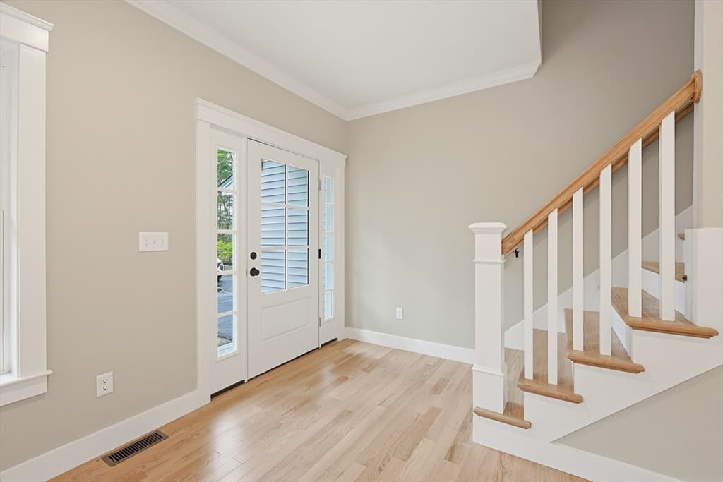 86 Plain Street, Hopedale MA 01747 photo 7