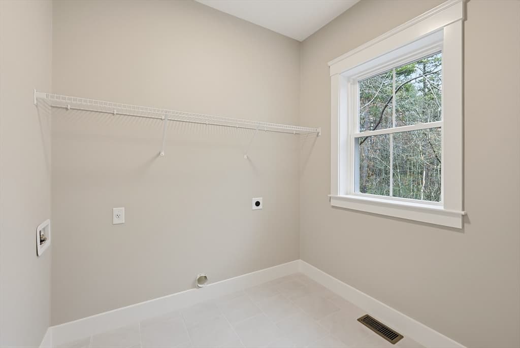 86 Plain Street, Hopedale MA 01747 photo 38