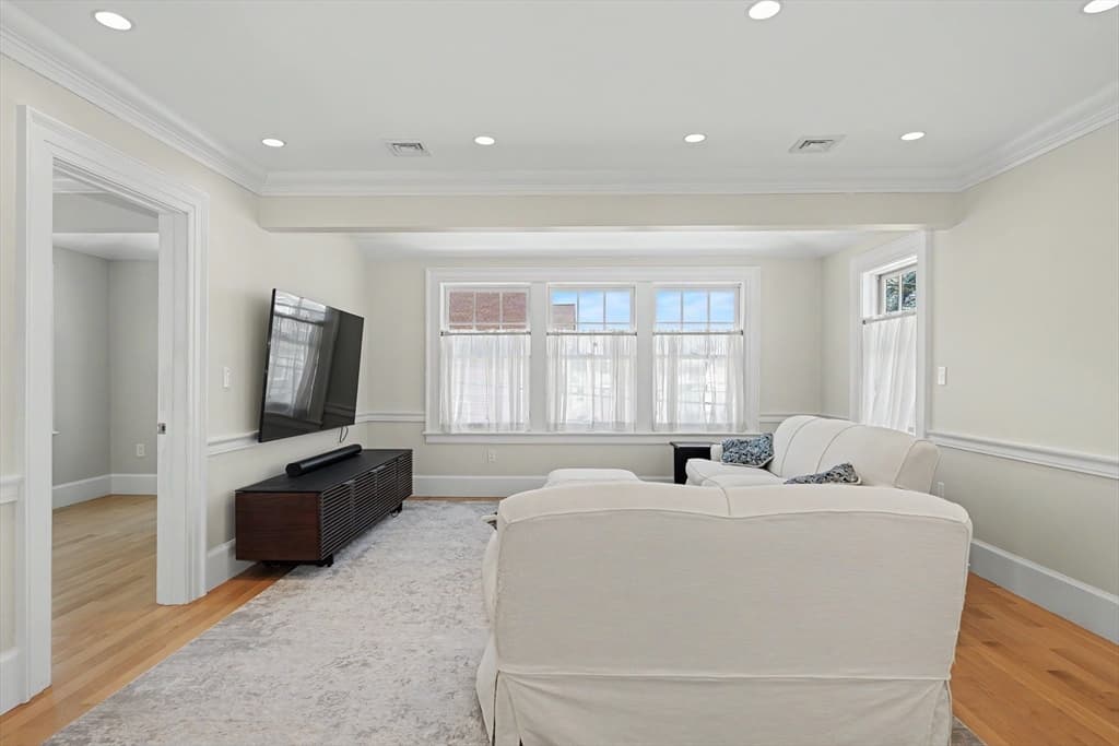 Condominium at 116 Milton Street # 116, Arlington MA 02474, Arlington, photo 7 of 35