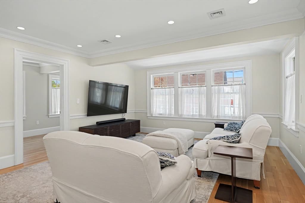Condominium at 116 Milton Street # 116, Arlington MA 02474, Arlington, photo 5 of 35