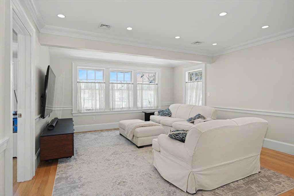 Condominium at 116 Milton Street # 116, Arlington MA 02474, Arlington, photo 4 of 35