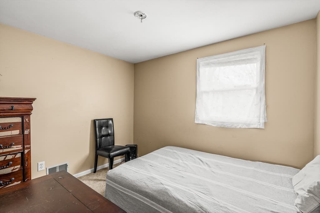 Single Family Residence at 54 Shirley Ave, Lowell MA 01854, Lowell, photo 12 of 21