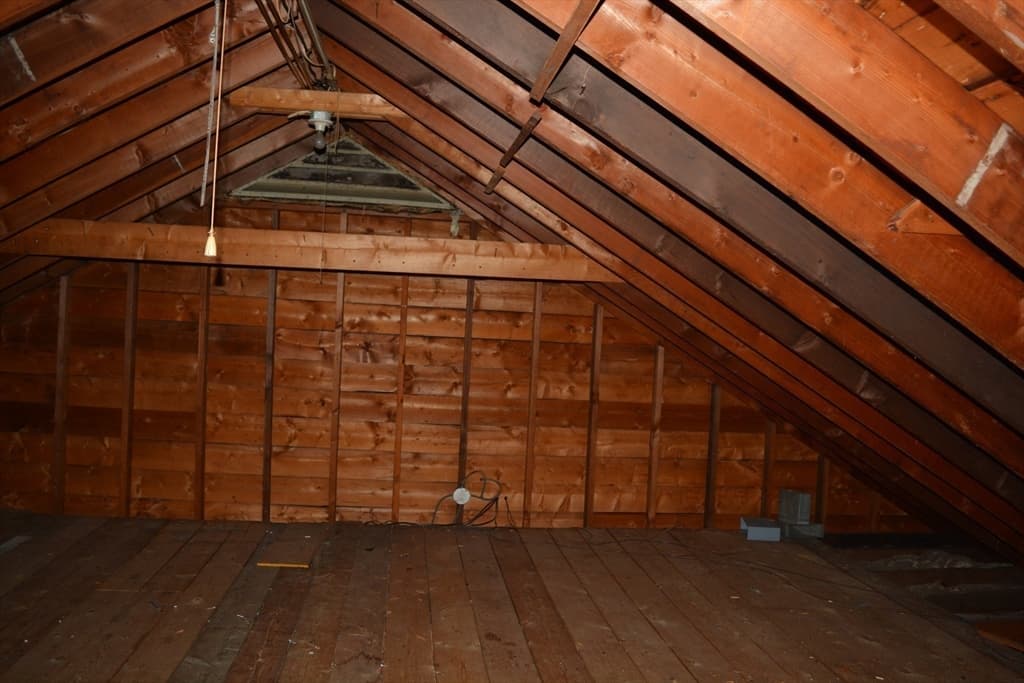 Single Family Residence at 18 Highland Park Drive, West Springfield MA 01089, photo 23 of 40