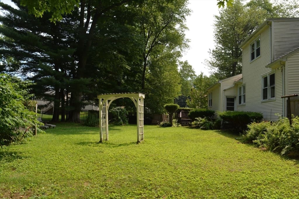 Single Family Residence at 18 Highland Park Drive, West Springfield MA 01089, photo 34 of 40