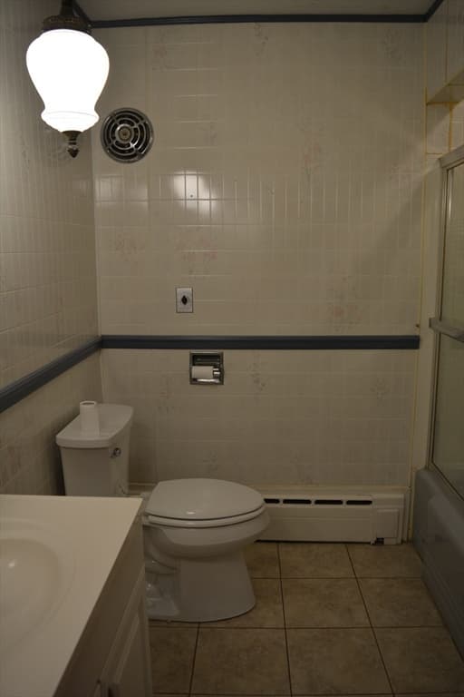 Single Family Residence at 18 Highland Park Drive, West Springfield MA 01089, photo 19 of 40