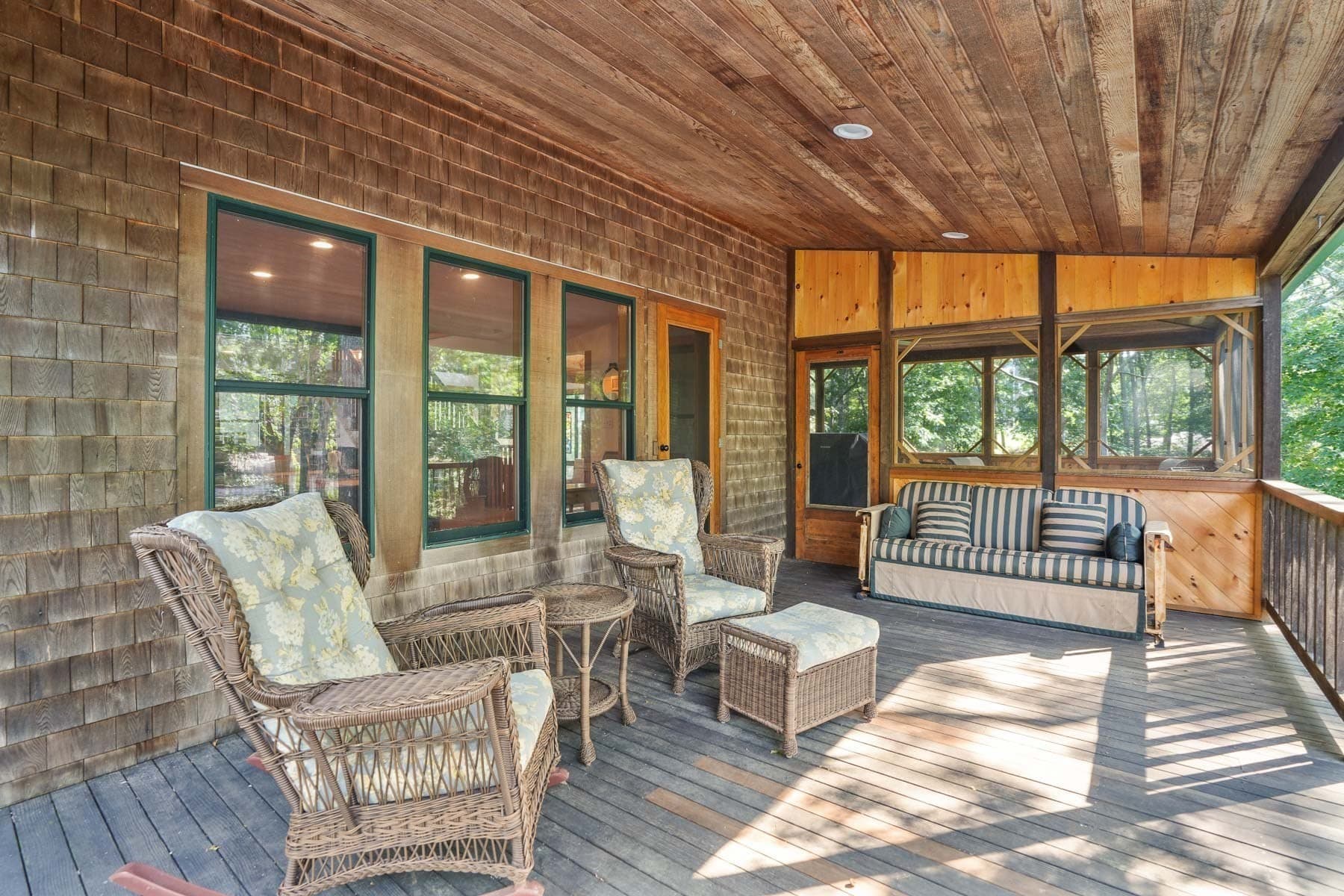 Single Family Residence at 159 Lake Street, Tisbury MA 02568, photo 6 of 31