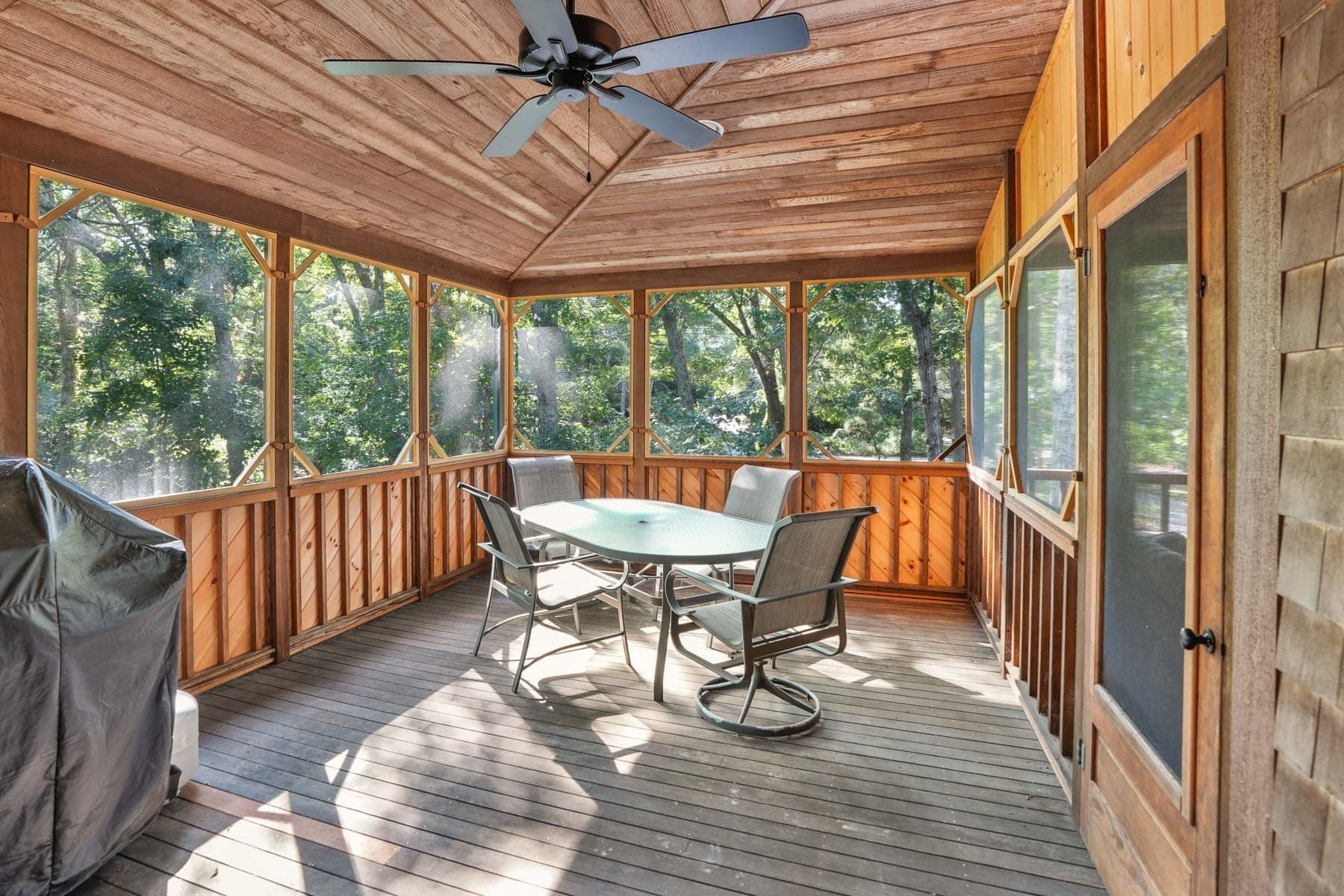 Single Family Residence at 159 Lake Street, Tisbury MA 02568, photo 7 of 31