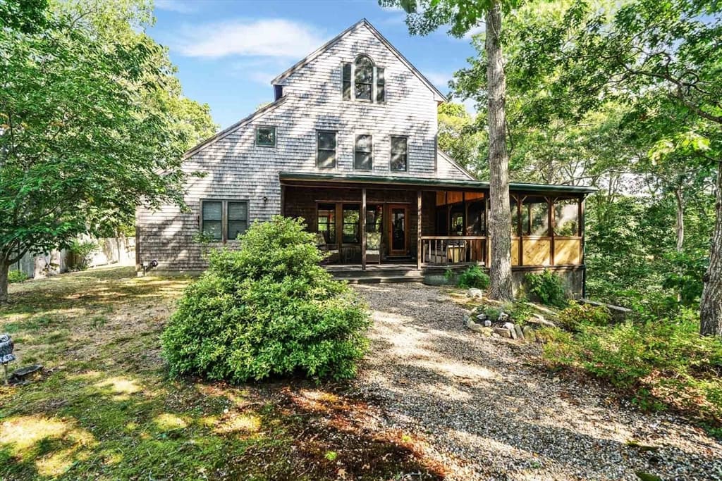 159 Lake Street, Tisbury MA 02568