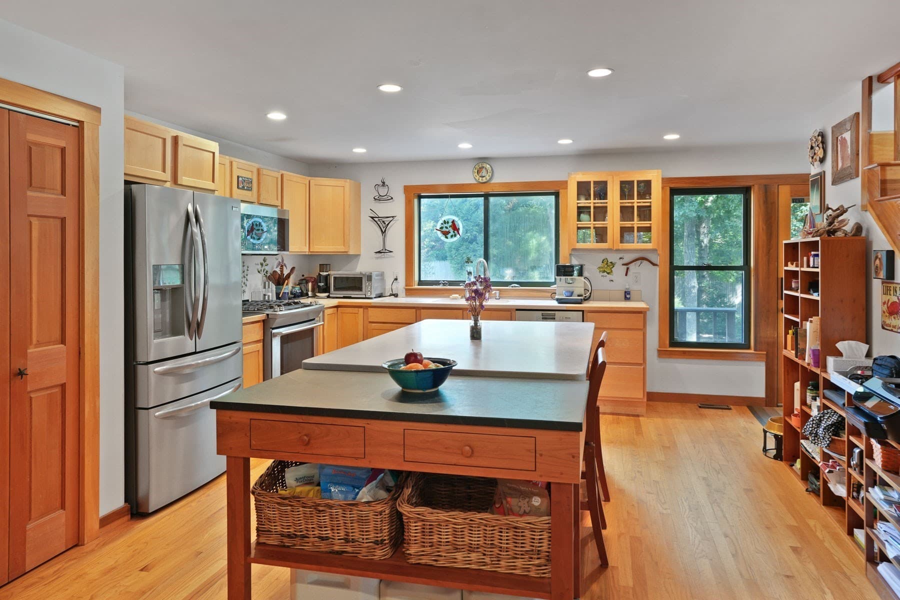 Single Family Residence at 159 Lake Street, Tisbury MA 02568, photo 11 of 31