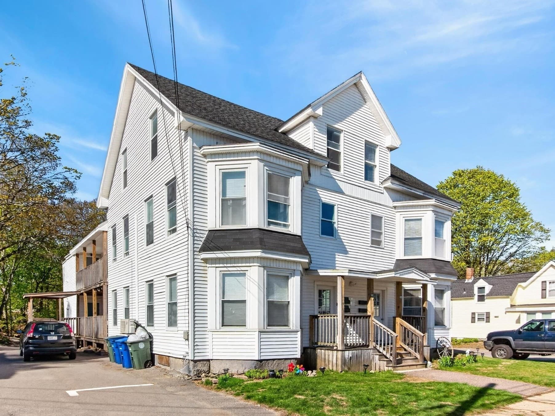 86-88 Cottage St, Leominster MA 01453