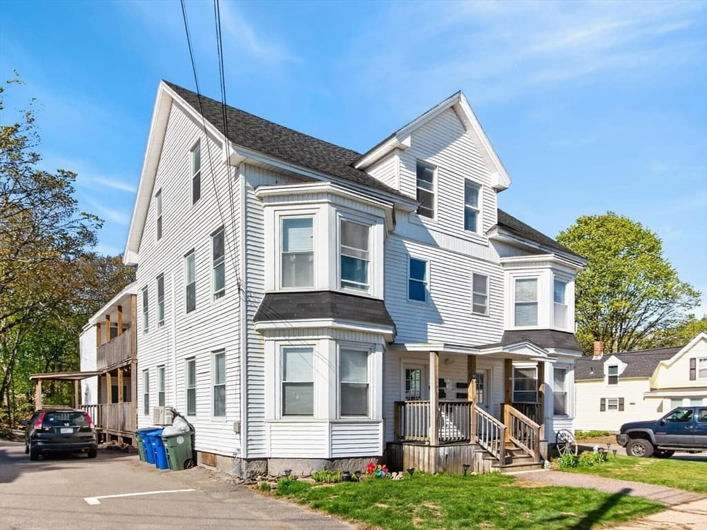 86-88 Cottage St, Leominster MA 01453