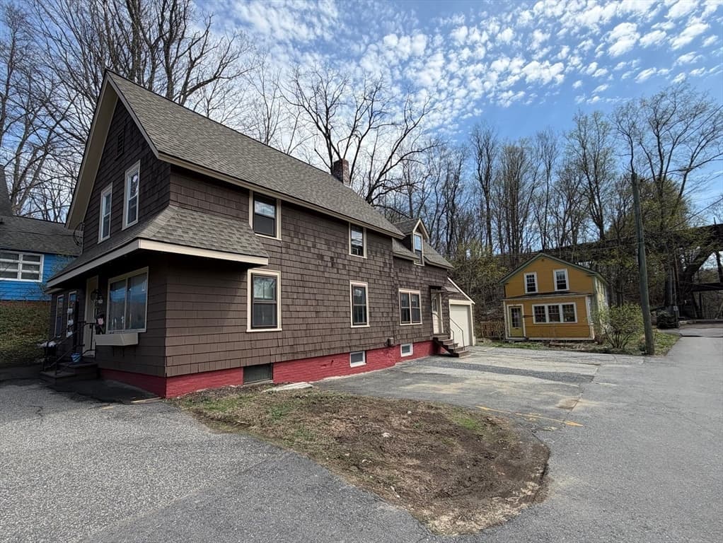 30 Mohawk Trl, Greenfield MA 01301 photo 4
