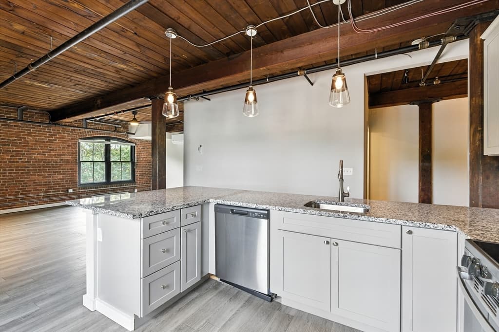 Condominium at 55 Sterling St # 208, Clinton MA 01510, Clinton, photo 14 of 31