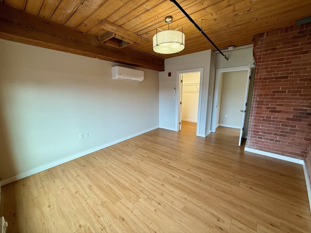 Condominium at 55 Sterling St # 208, Clinton MA 01510, Clinton, photo 8 of 31