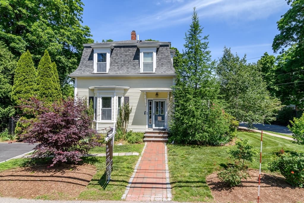 89 Pond St, Natick MA 01760