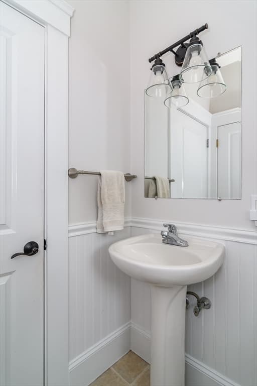 Single Family Residence at 89 Pond St, Natick MA 01760, Natick, photo 18 of 27