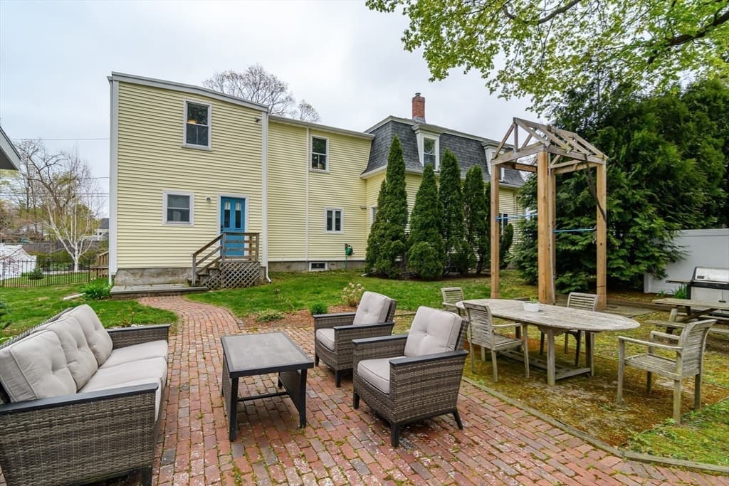 Single Family Residence at 89 Pond St, Natick MA 01760, Natick, photo 4 of 27