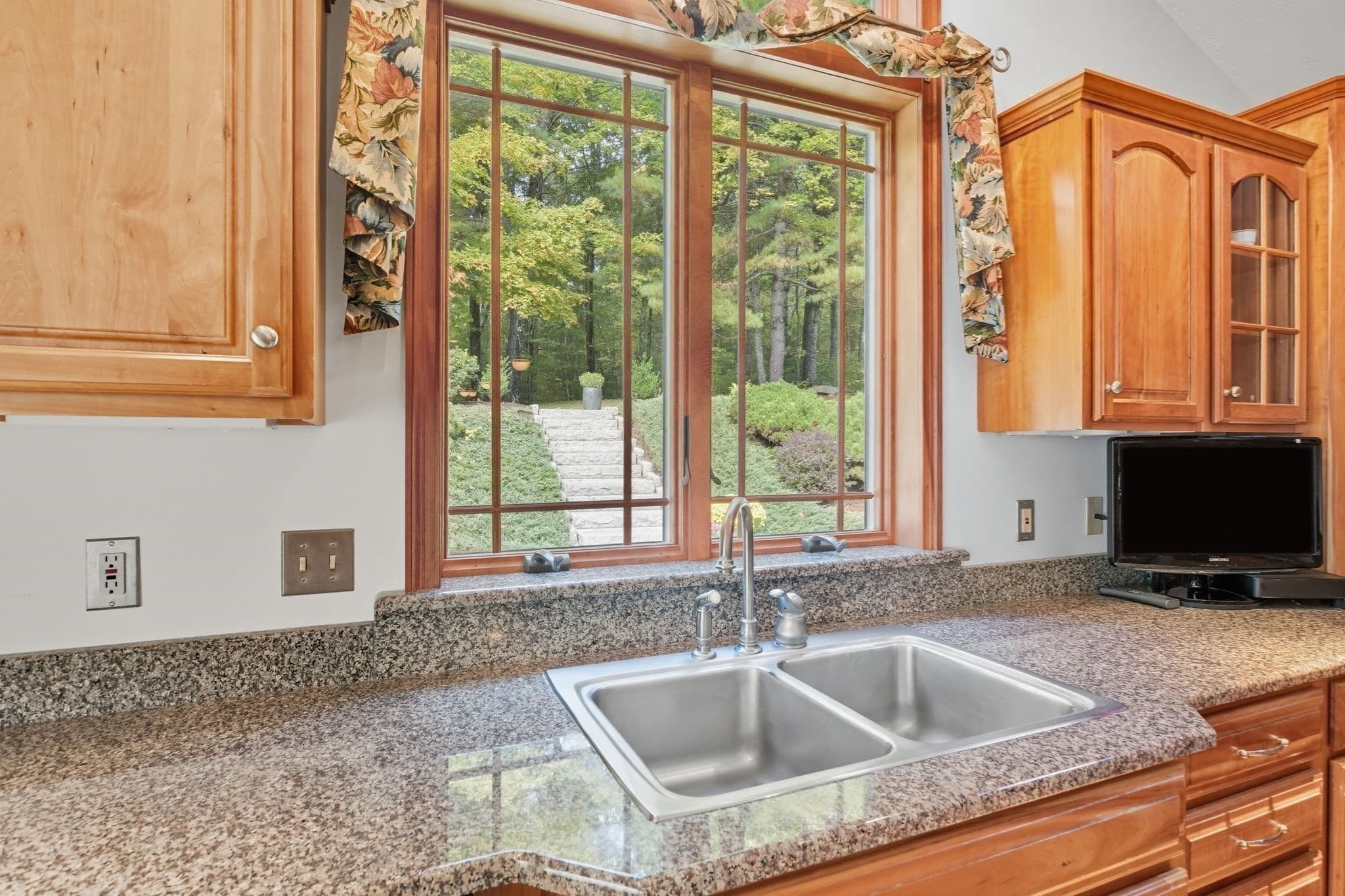 Single Family Residence at 201 Belchertown Rd, Ware MA 01082, photo 17 of 42