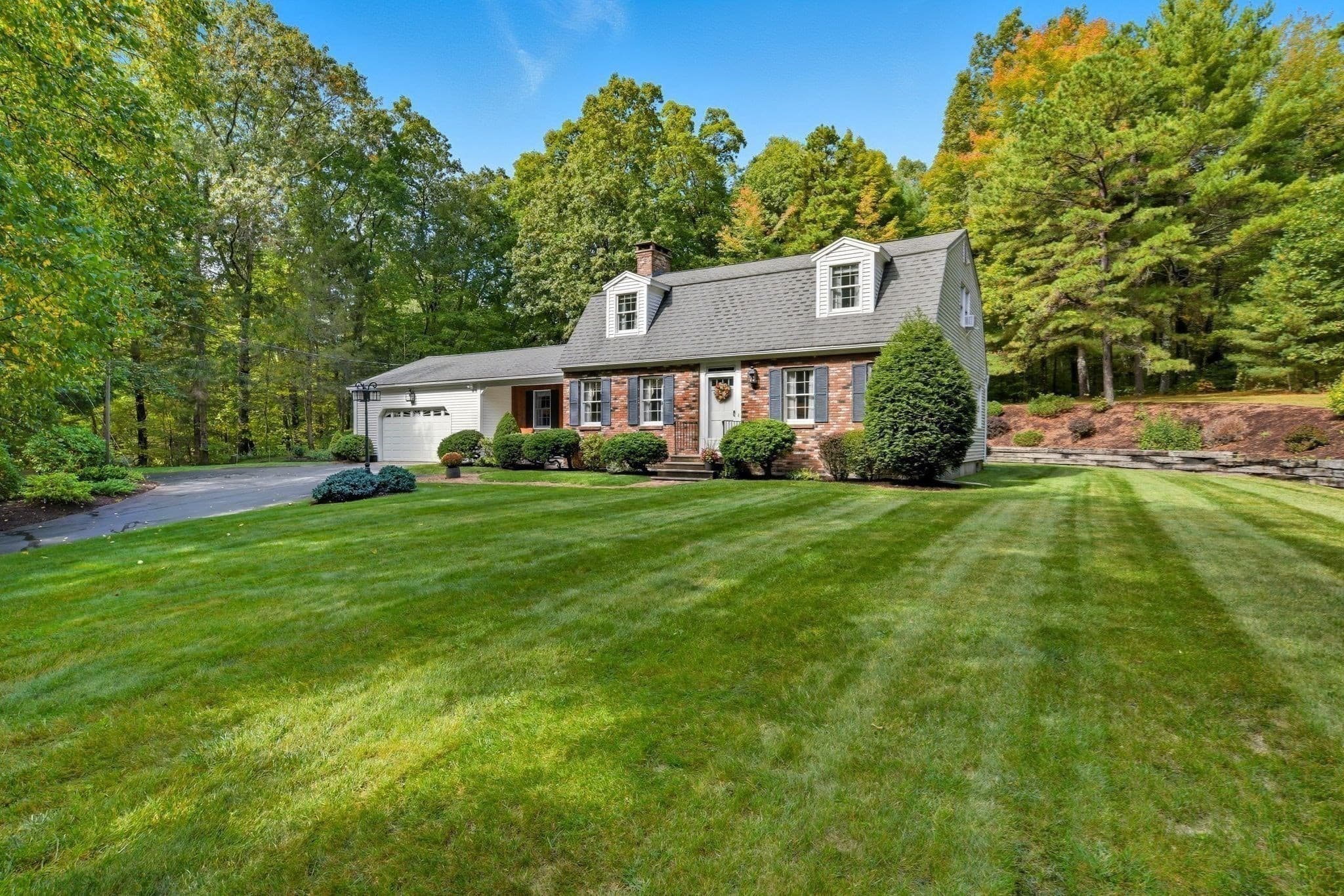 Single Family Residence at 201 Belchertown Rd, Ware MA 01082, photo 3 of 42
