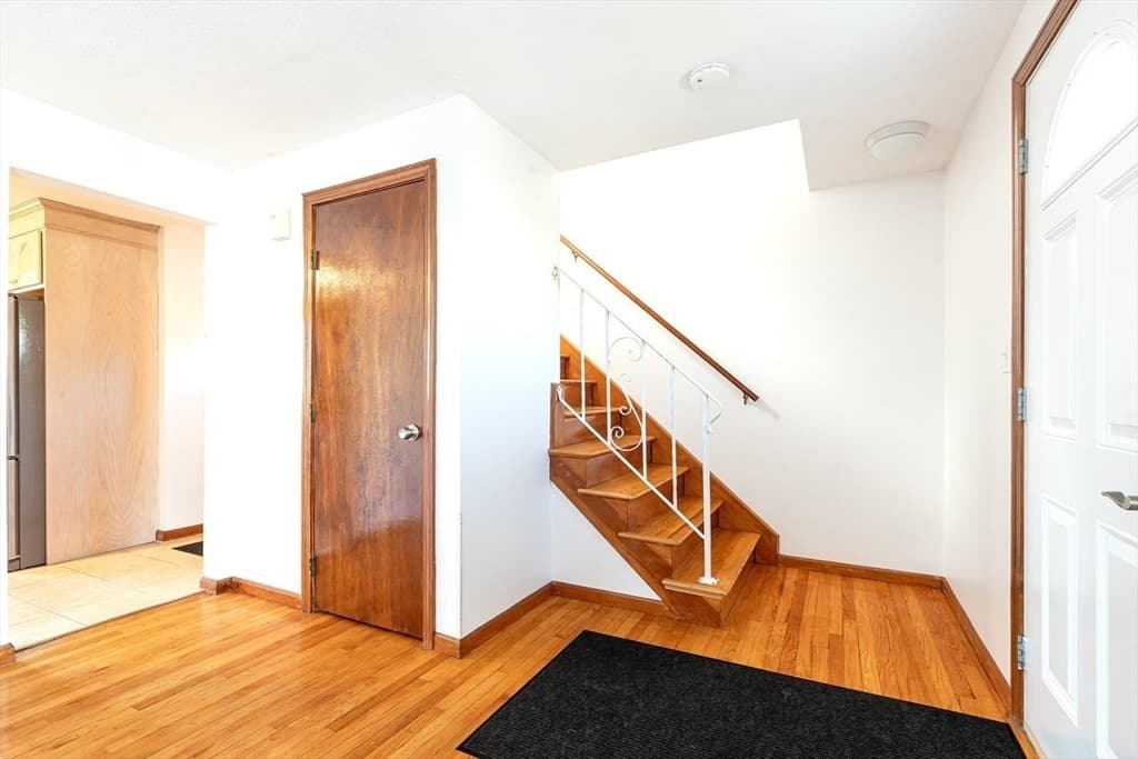 2 Marigold Ave, Wellesley MA 02482 photo 12