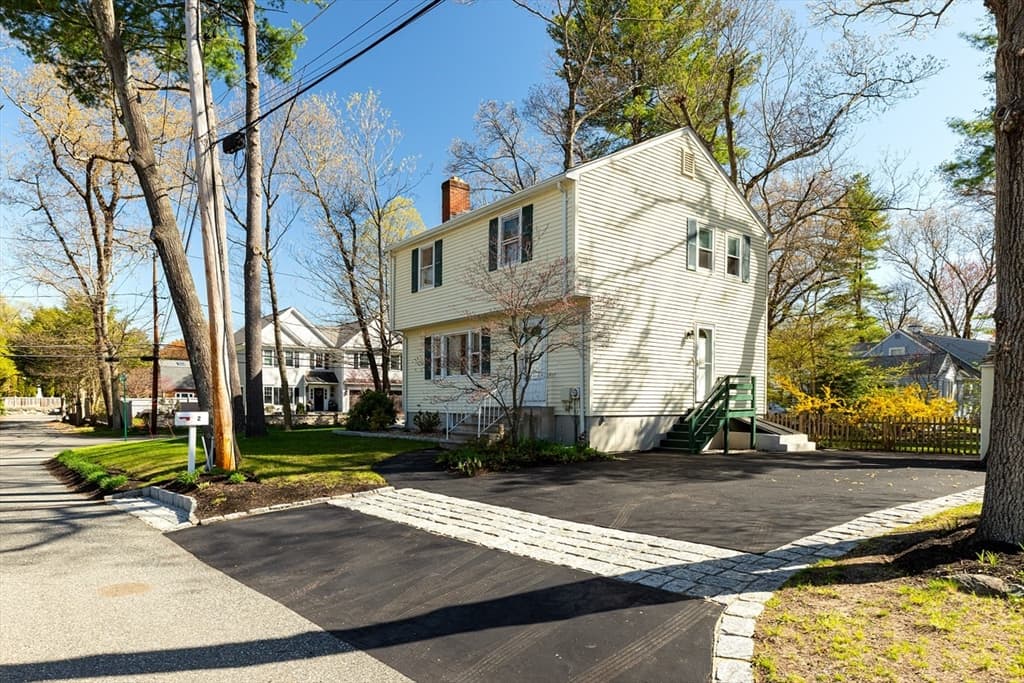 2 Marigold Ave, Wellesley MA 02482 photo 39