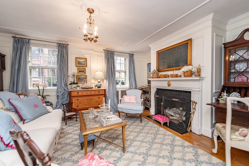 Condominium at 97 Mount Vernon St # 3, Boston MA 02108, photo 2 of 11